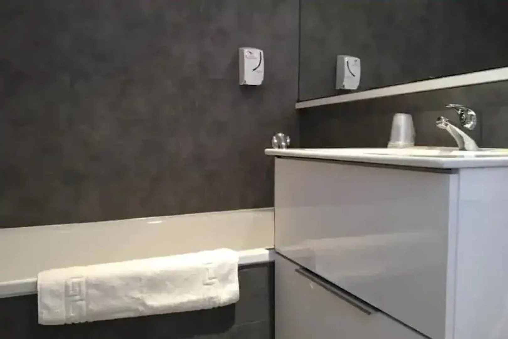 Hôtel Les Rives Bleues