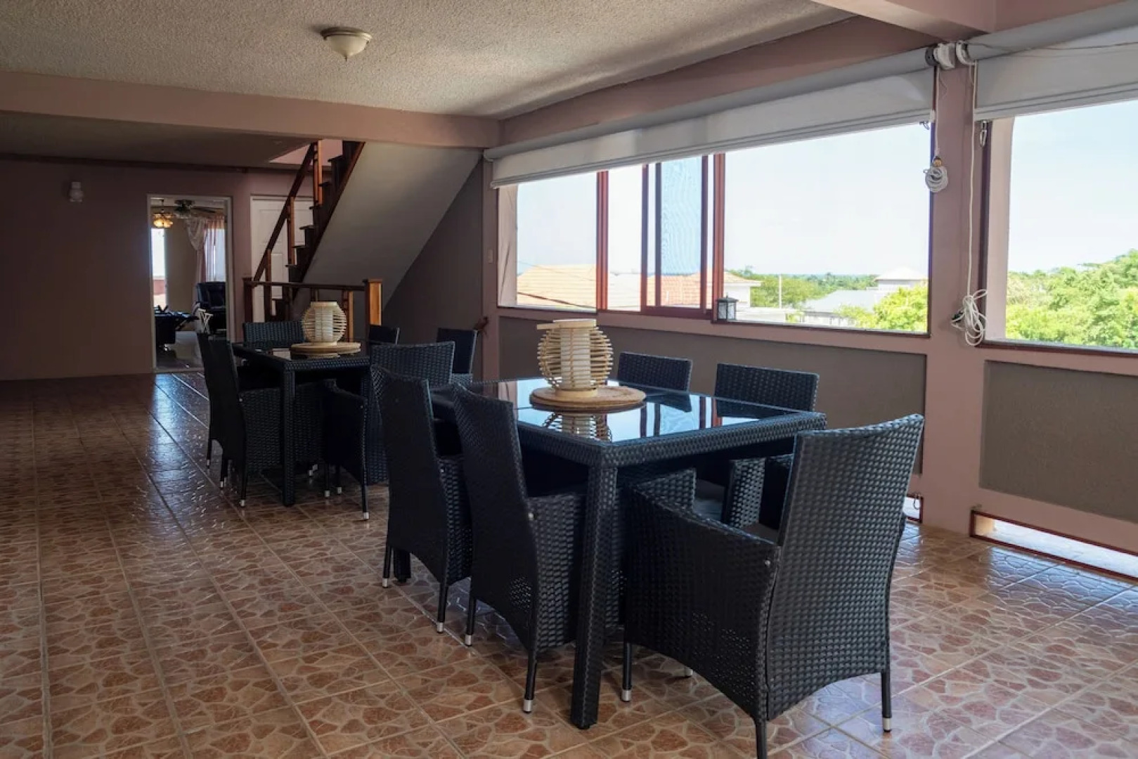 Beach-Pool-Sun-family-6 bedroom getaway