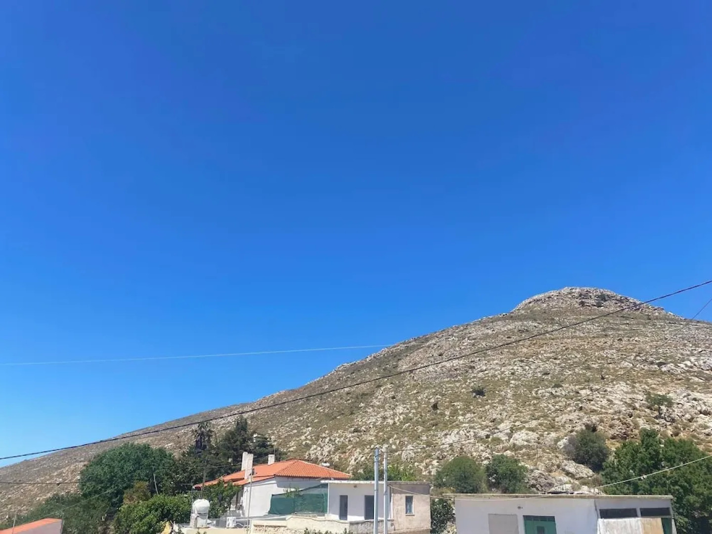 Oniropetra Luxury Suites