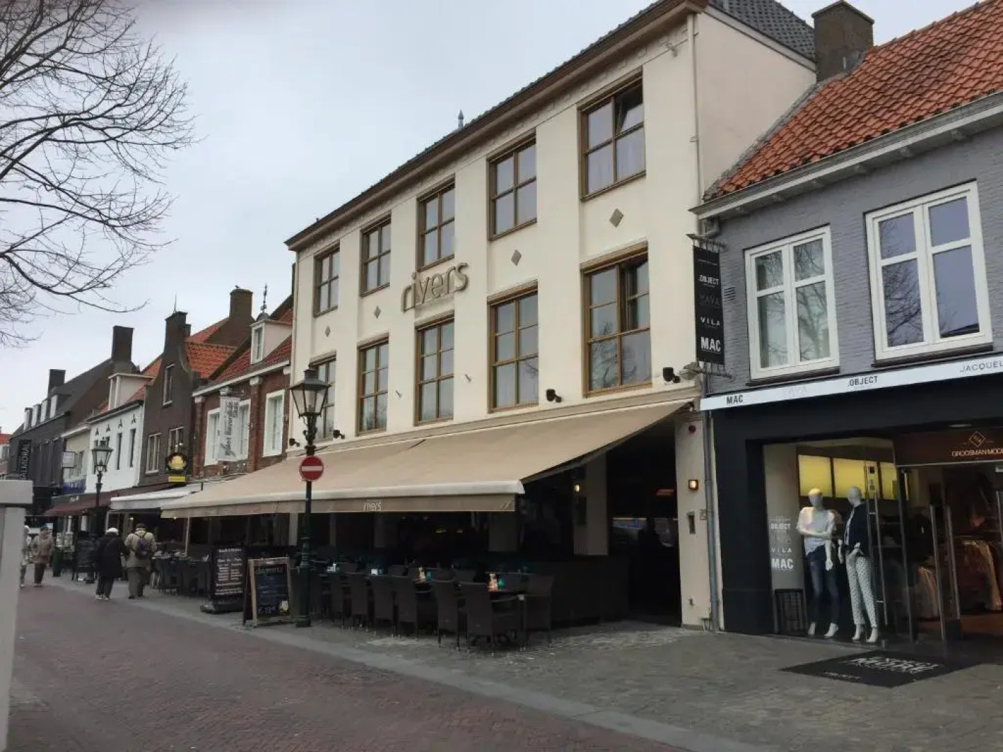 Rivers Hotel & Restaurant