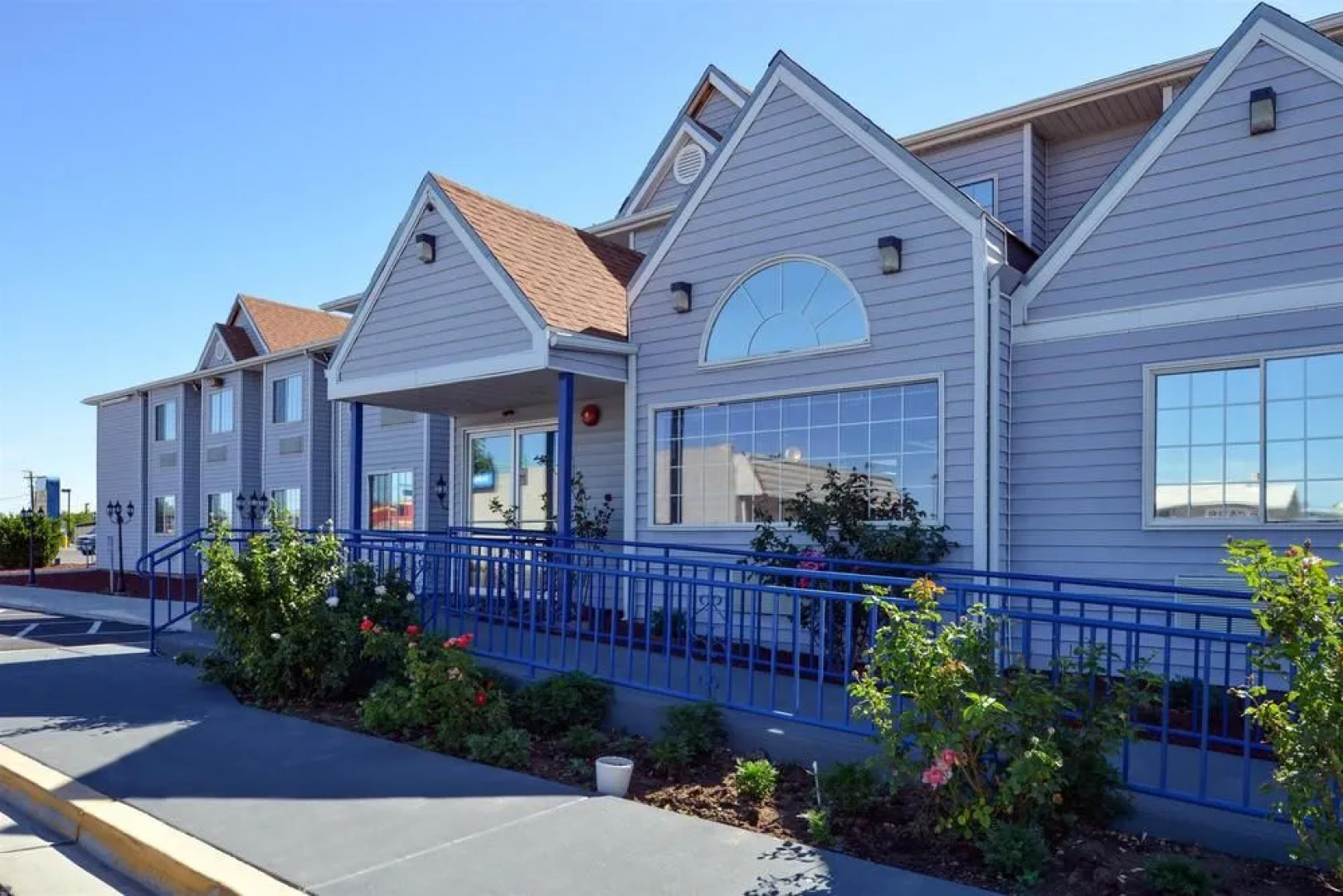 Rodeway Inn & Suites