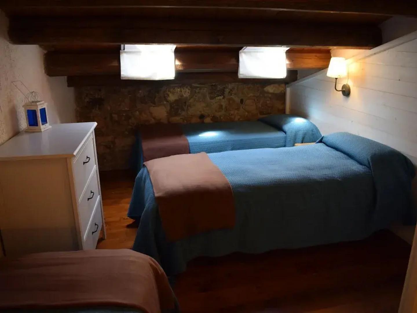 Completely Surrounded by Nature, a Lovely Pool, Sun, Relax!