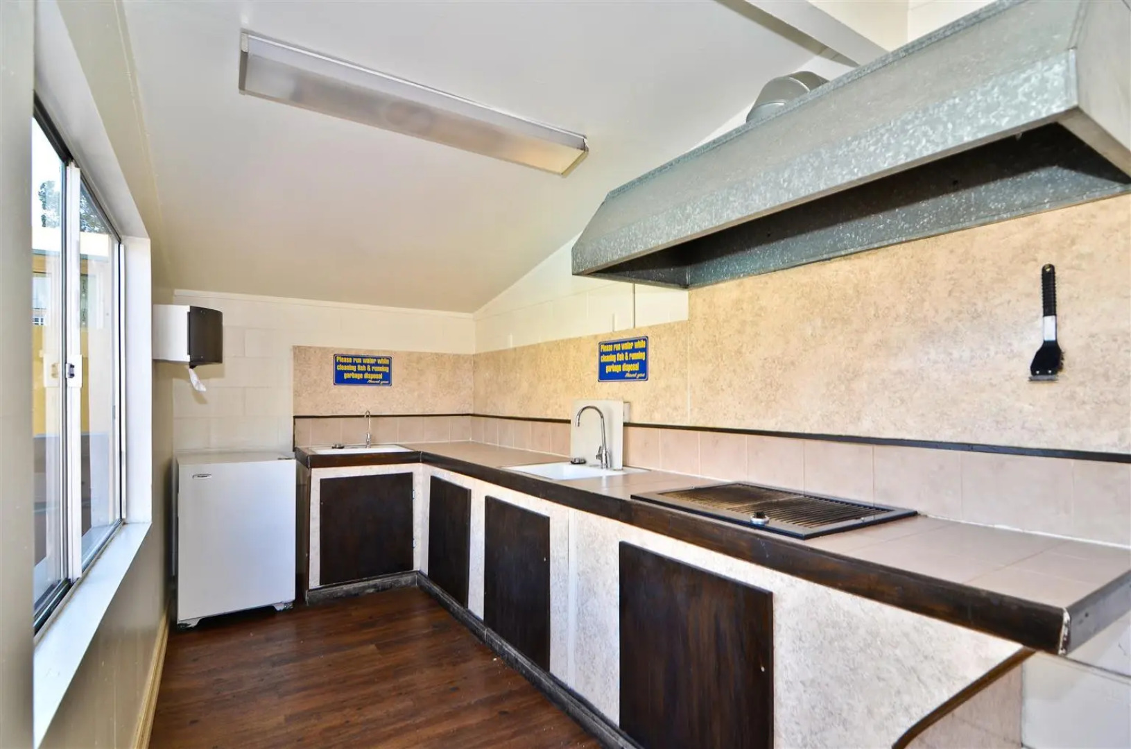 BEST WESTERN PLUS Bishop Holiday Spa Lodge