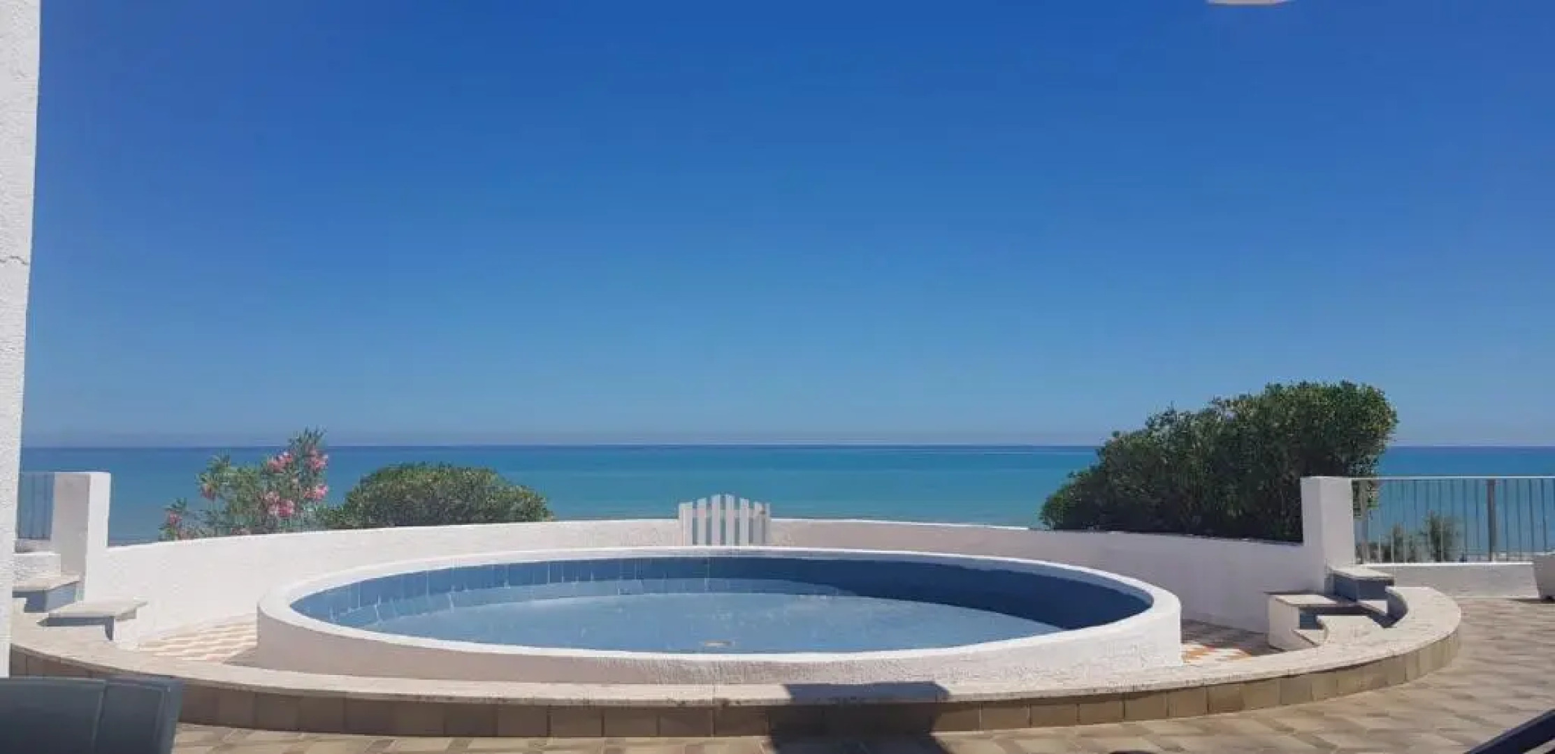 Beach, casa sul mare