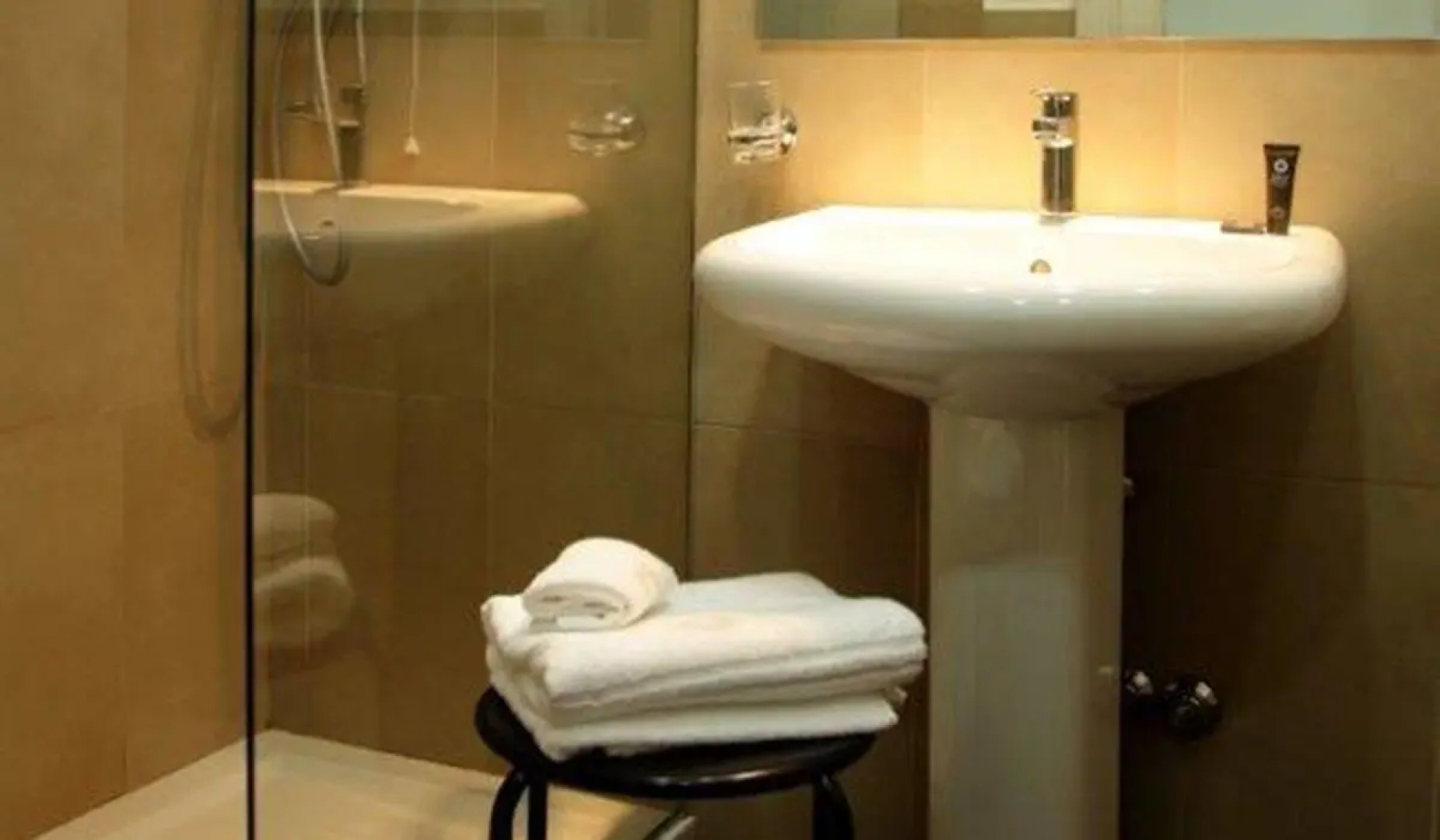 Stelle Hotel The Businest