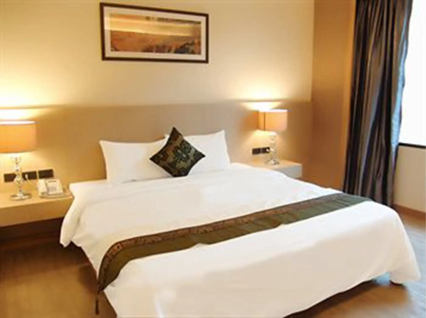 iCheck inn Nana by Aspira