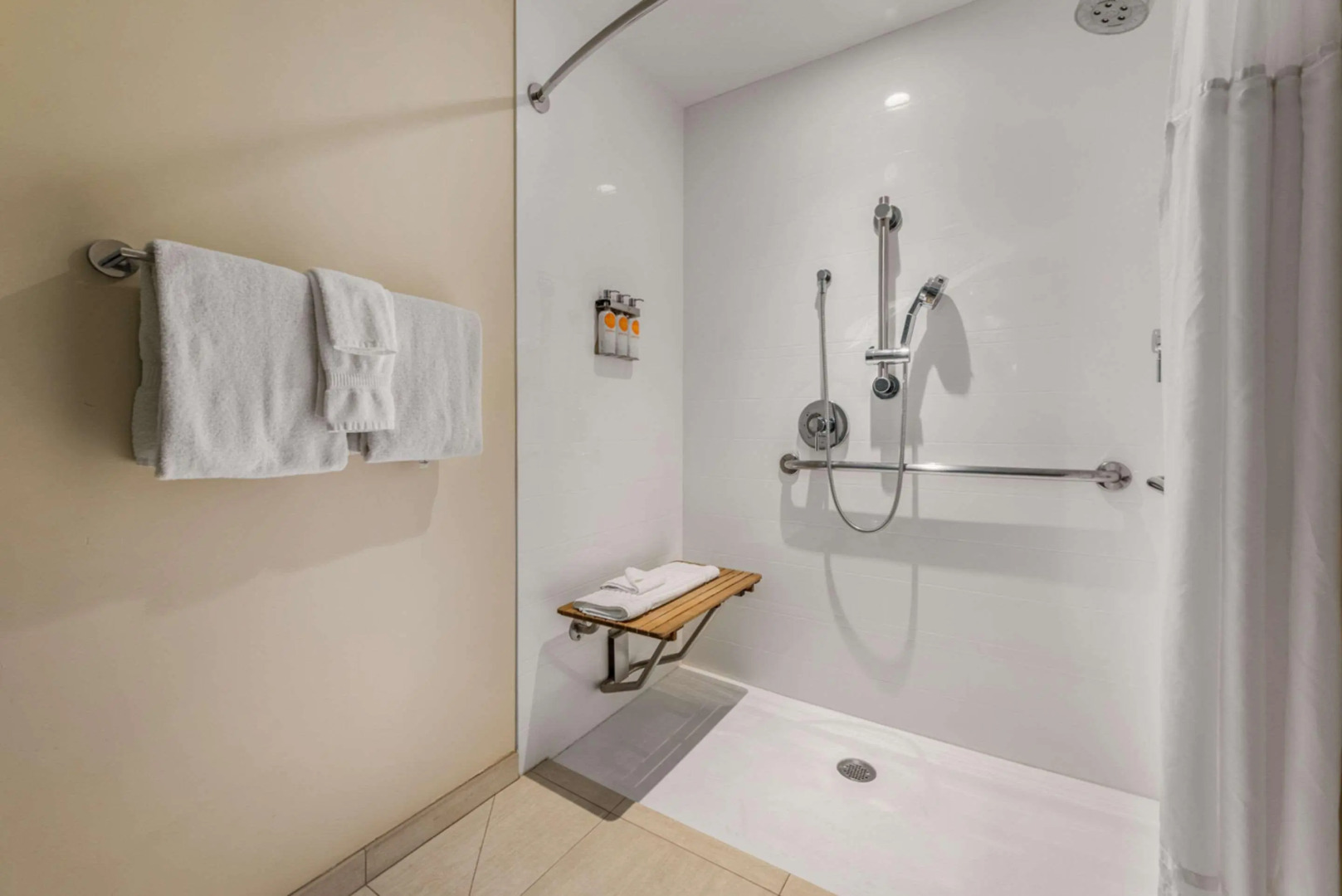 UpValley Inn & Hot Springs Napa Valley, an Ascend Collection Hotel