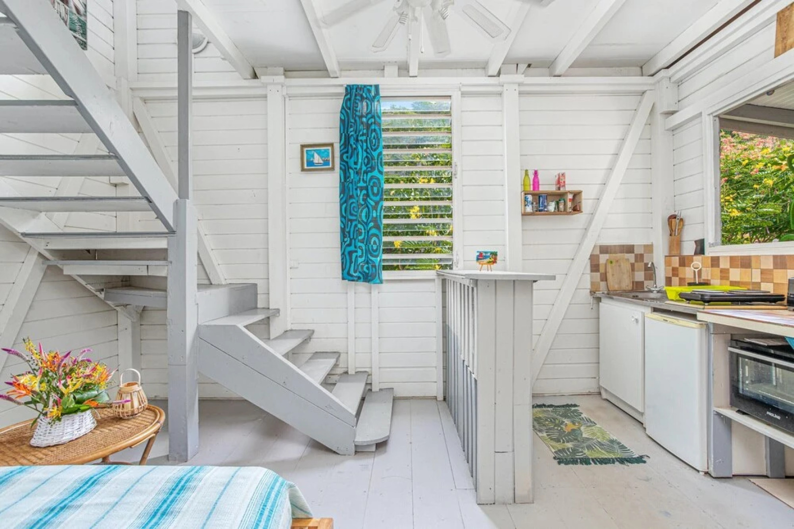 Apartment in a Bungalow on the Beach in Le Carbet Wonder