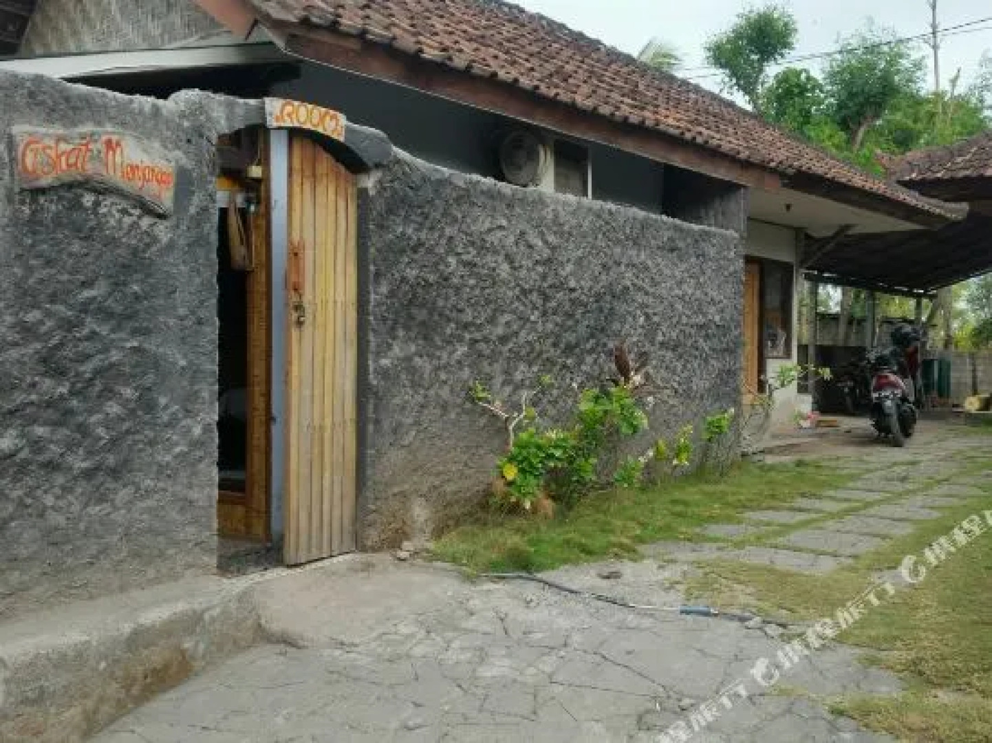 Askat Menjangan Guest House