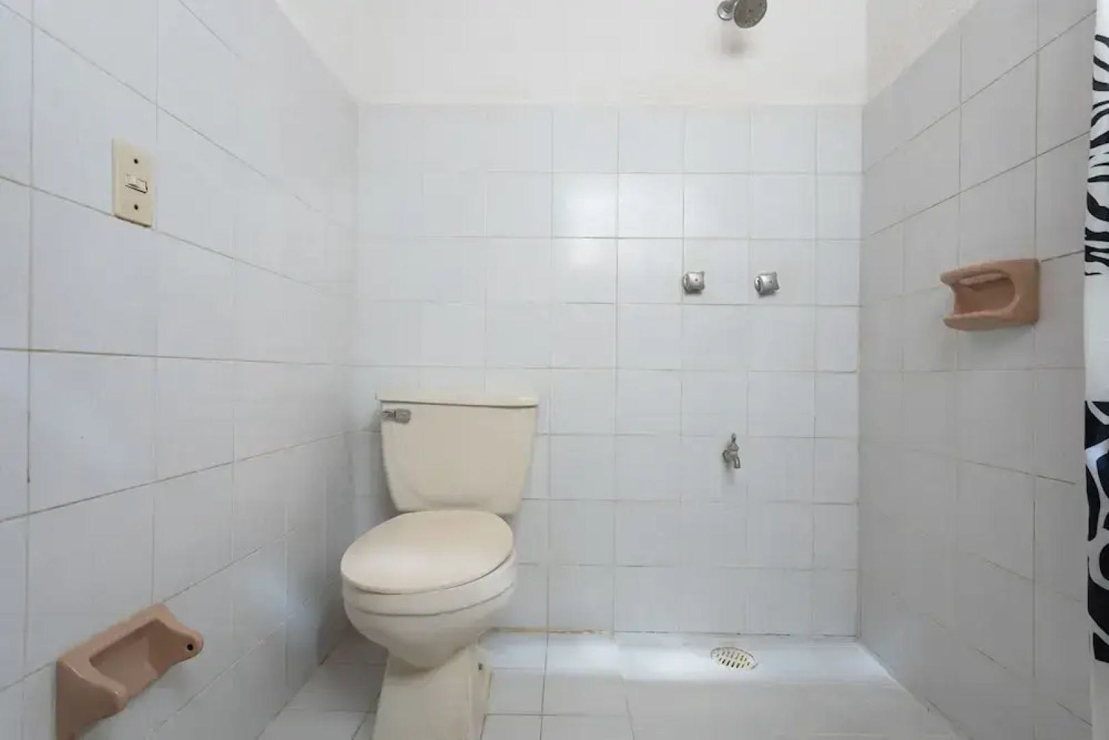 OYO Hotel Nachancan, Calderitas beach