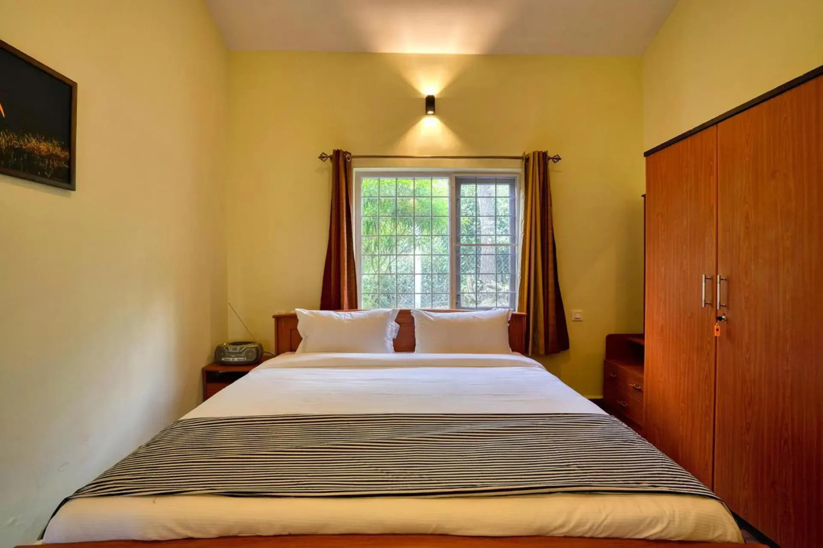 StayVista at Casa Pinnacle