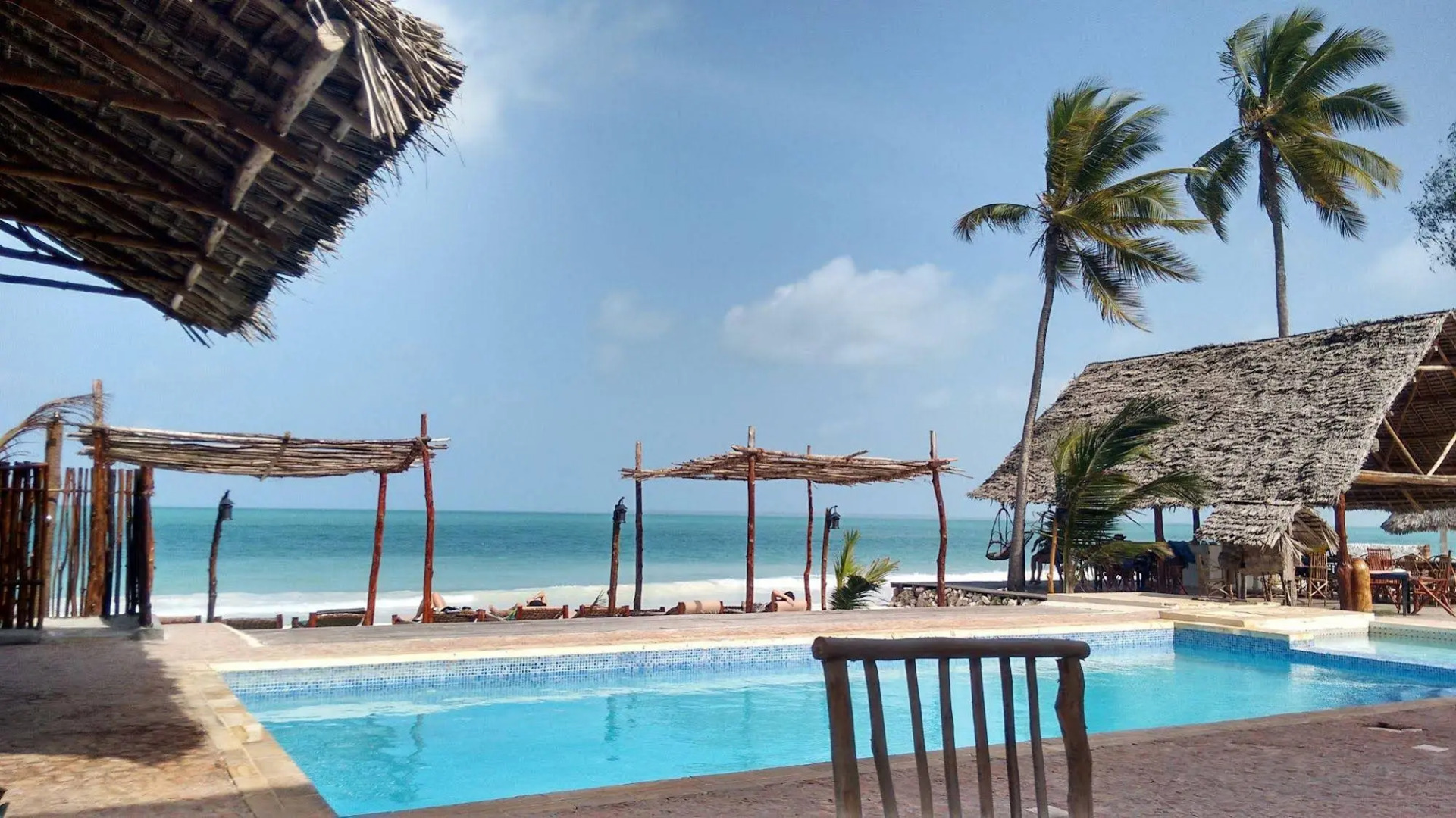 Moonshine Uroa Boutique Hotel