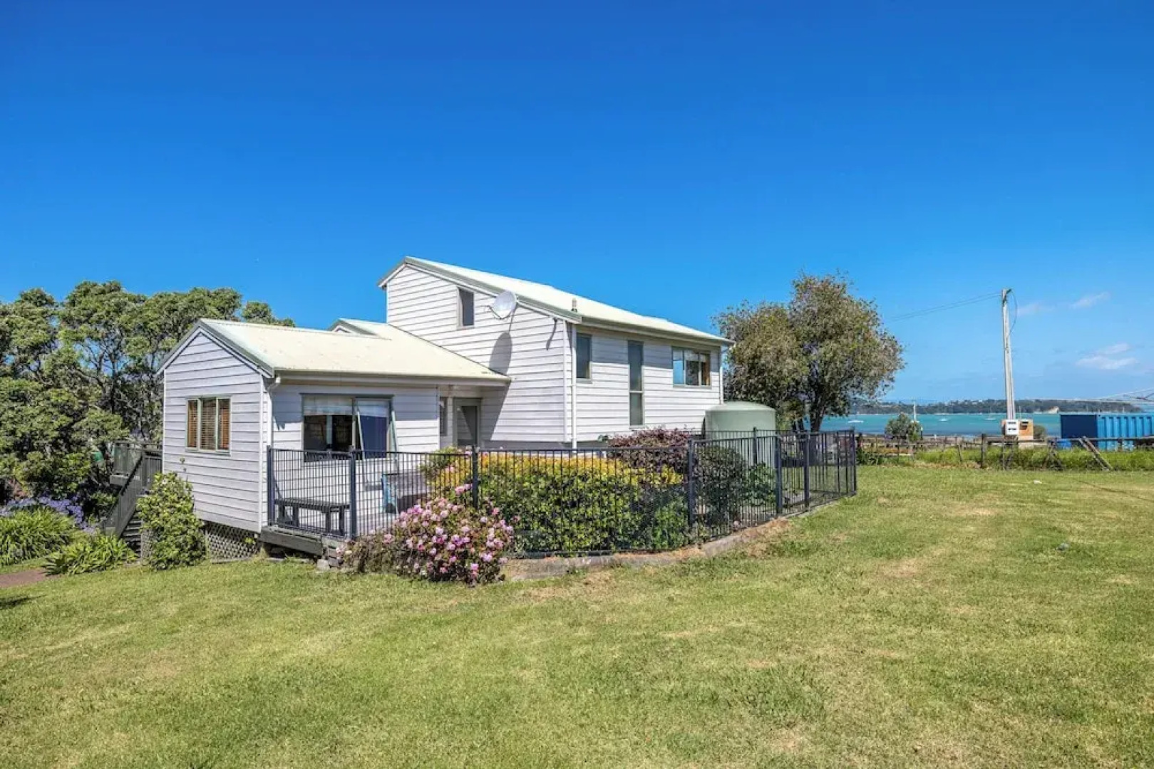 Tikirau Bay Views in Oneroa