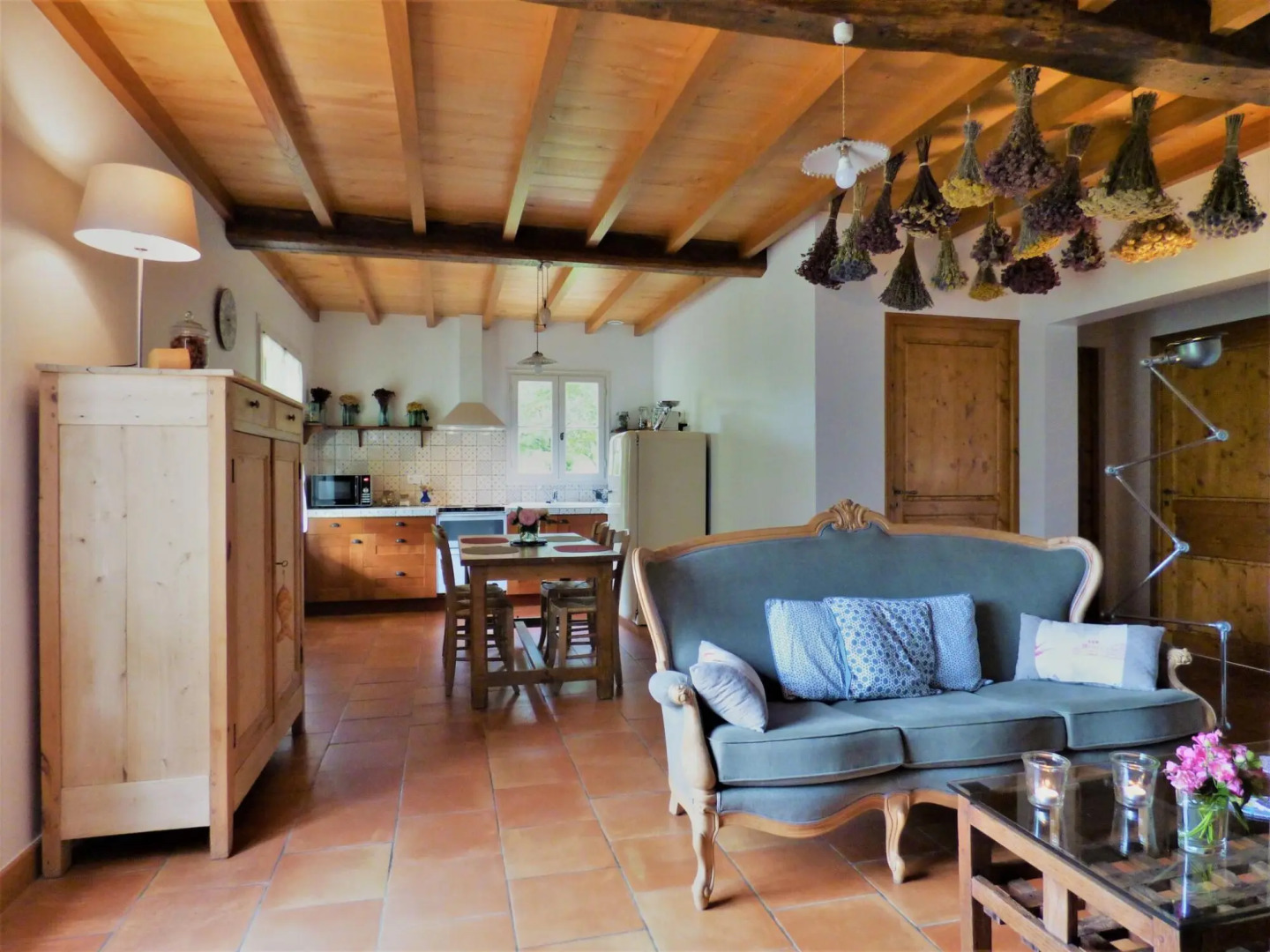 Charming house with private spa and terrace near Duras