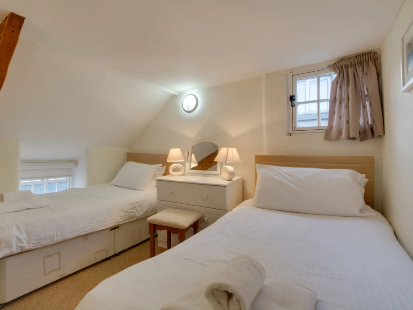 Holiday Home Church Mew