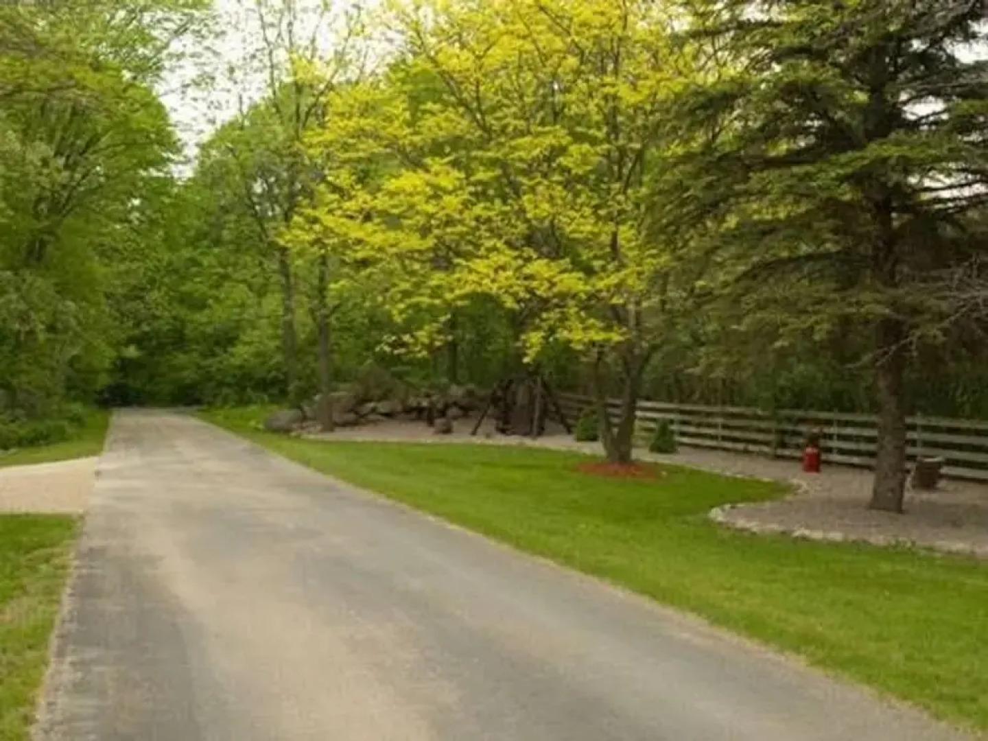 Valhalla Hillside Inn