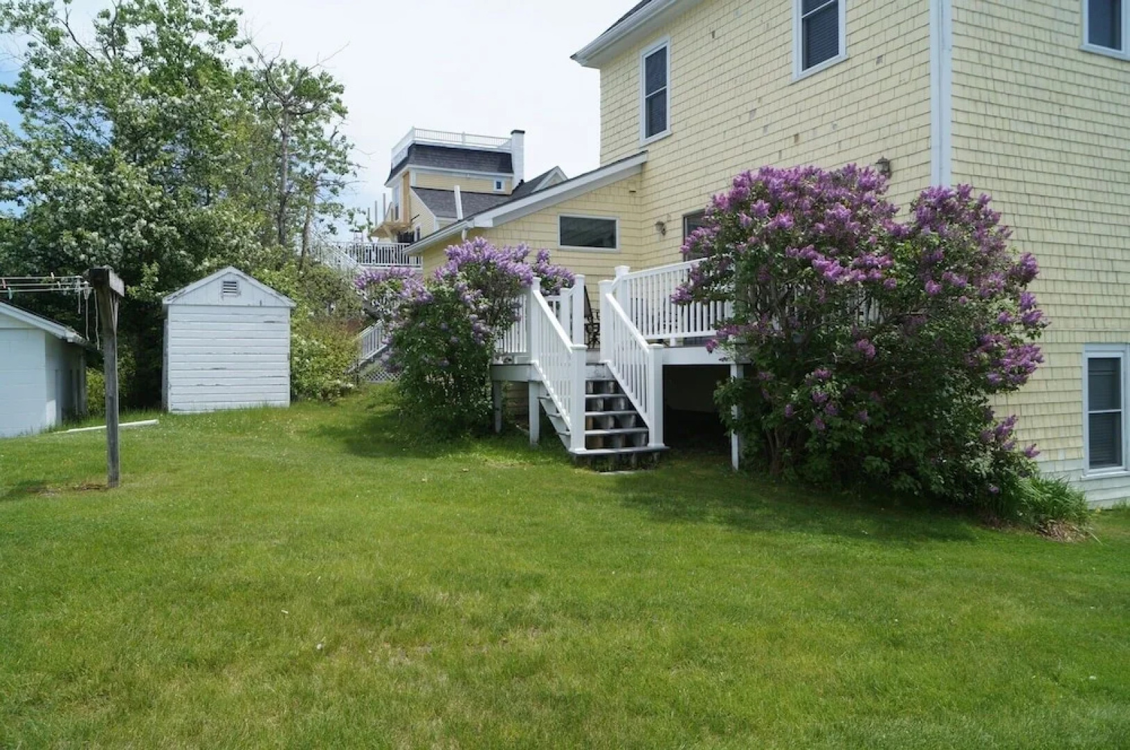 Short Sands View Y770-g Beautiful, Large Home Short Walk Through A Neighborhood To Short Sands Beach 4 Bedroom Home by RedAwning
