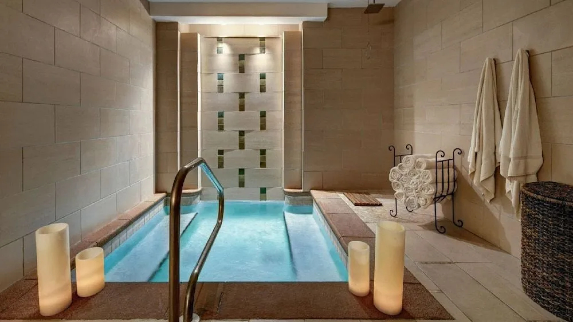 The Grand at Bay Point Resort by Panhandle Getaways