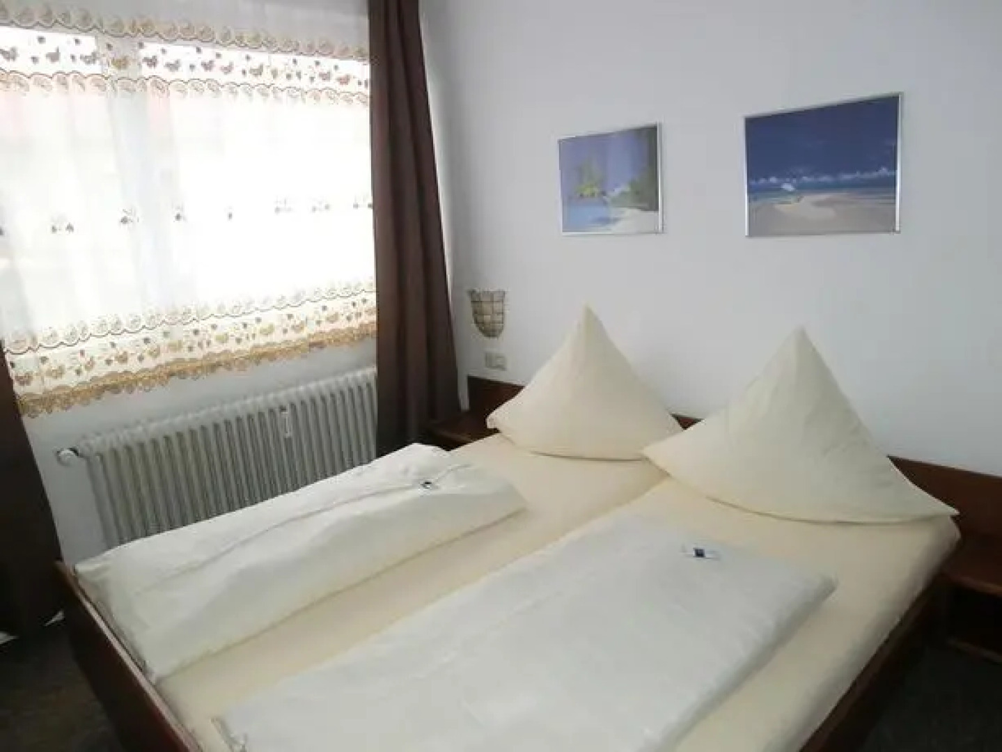 Donauhotel Bed - Breakfast