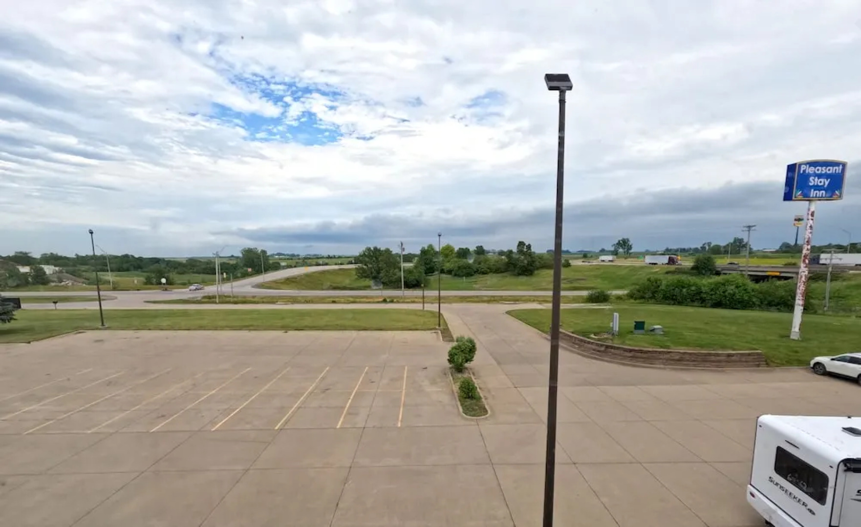 Pleasant Stay Inn & Suites