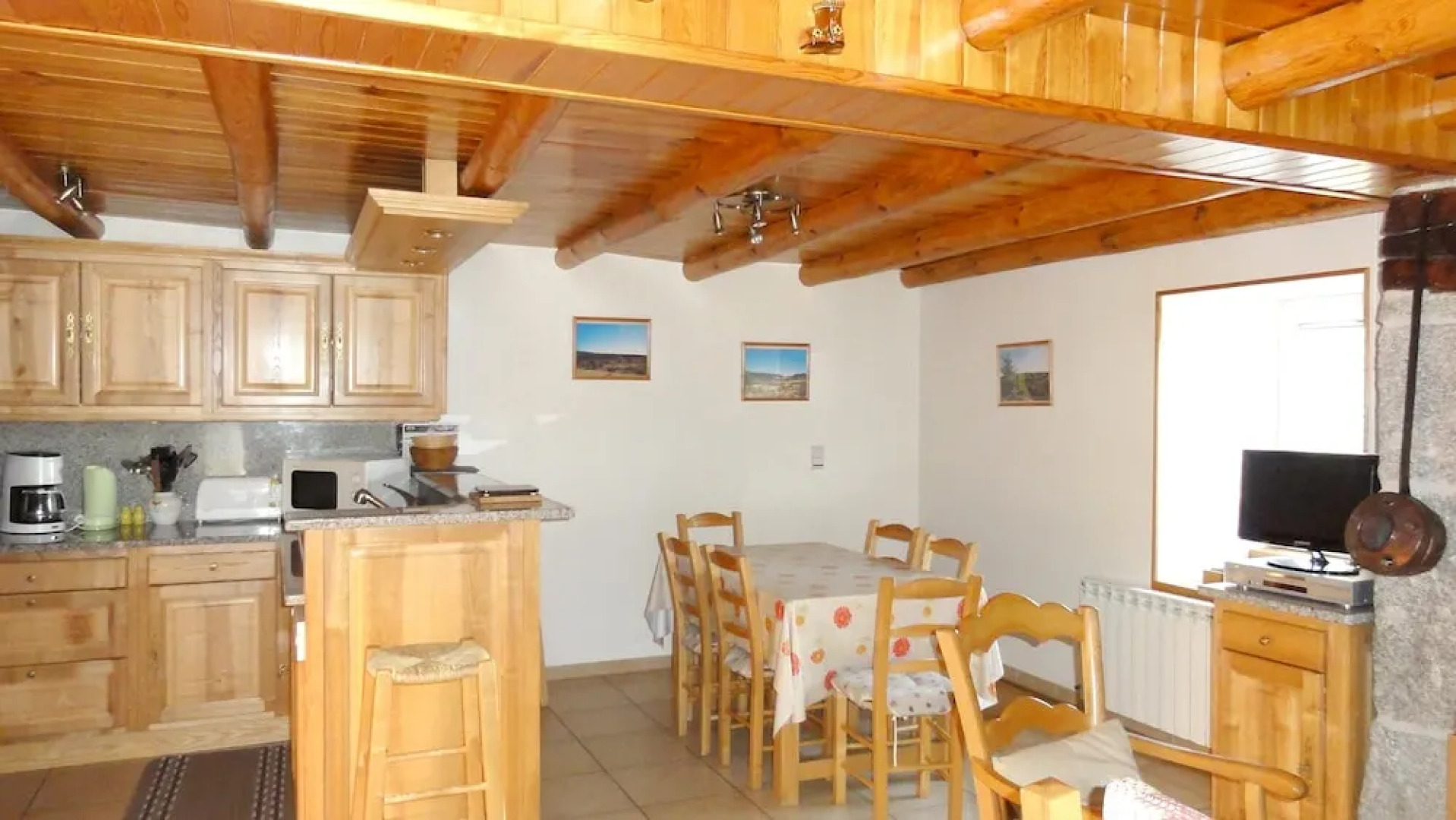 House With 3 Bedrooms in Le Malzieu-forain, With Wonderful Mountain Vi