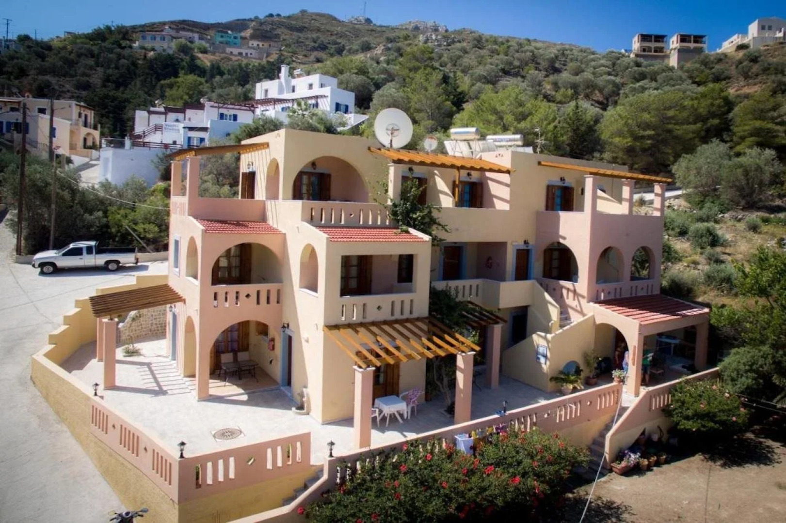 Amphitrite Apartments