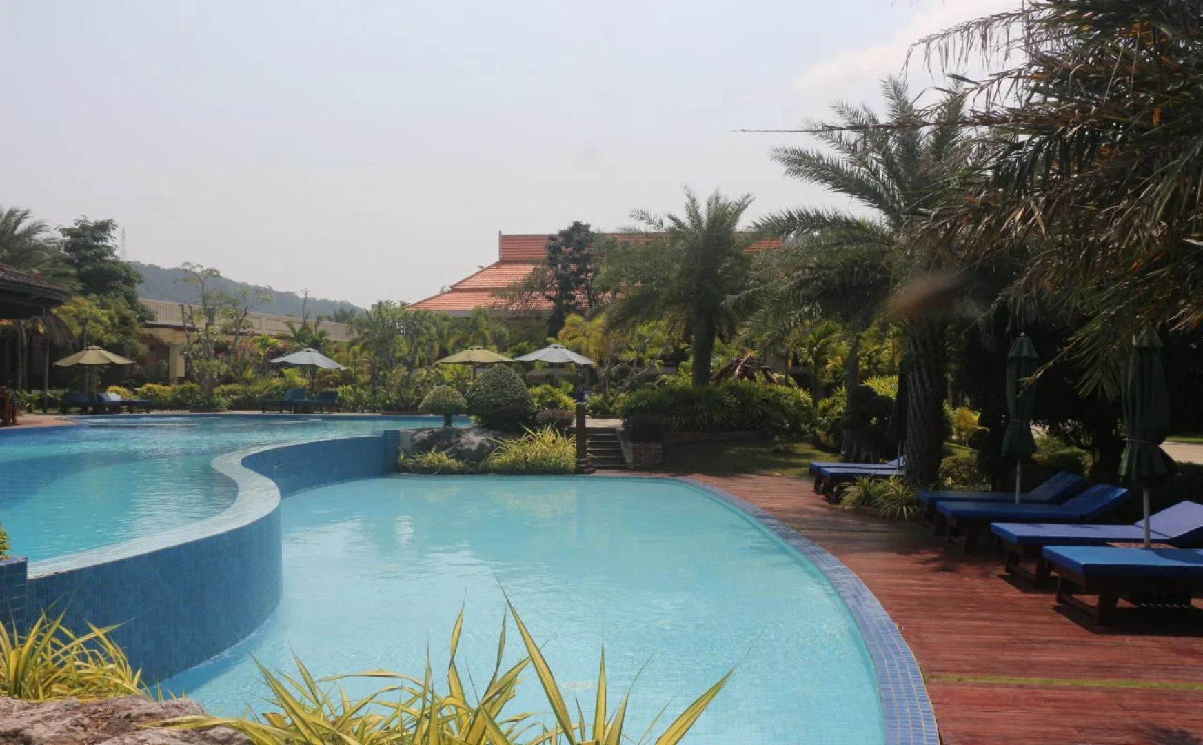 Try Palace Resort & Spa