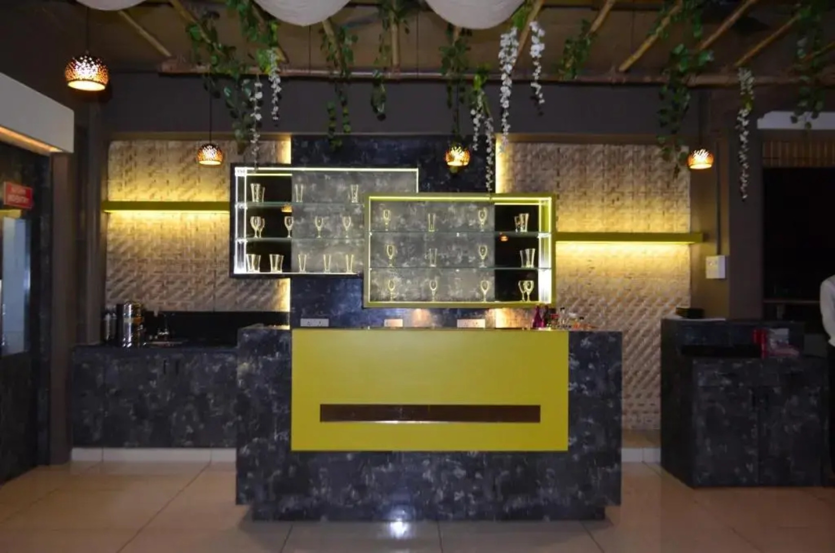 Hotel Anuradha Deluxe by OYO Rooms