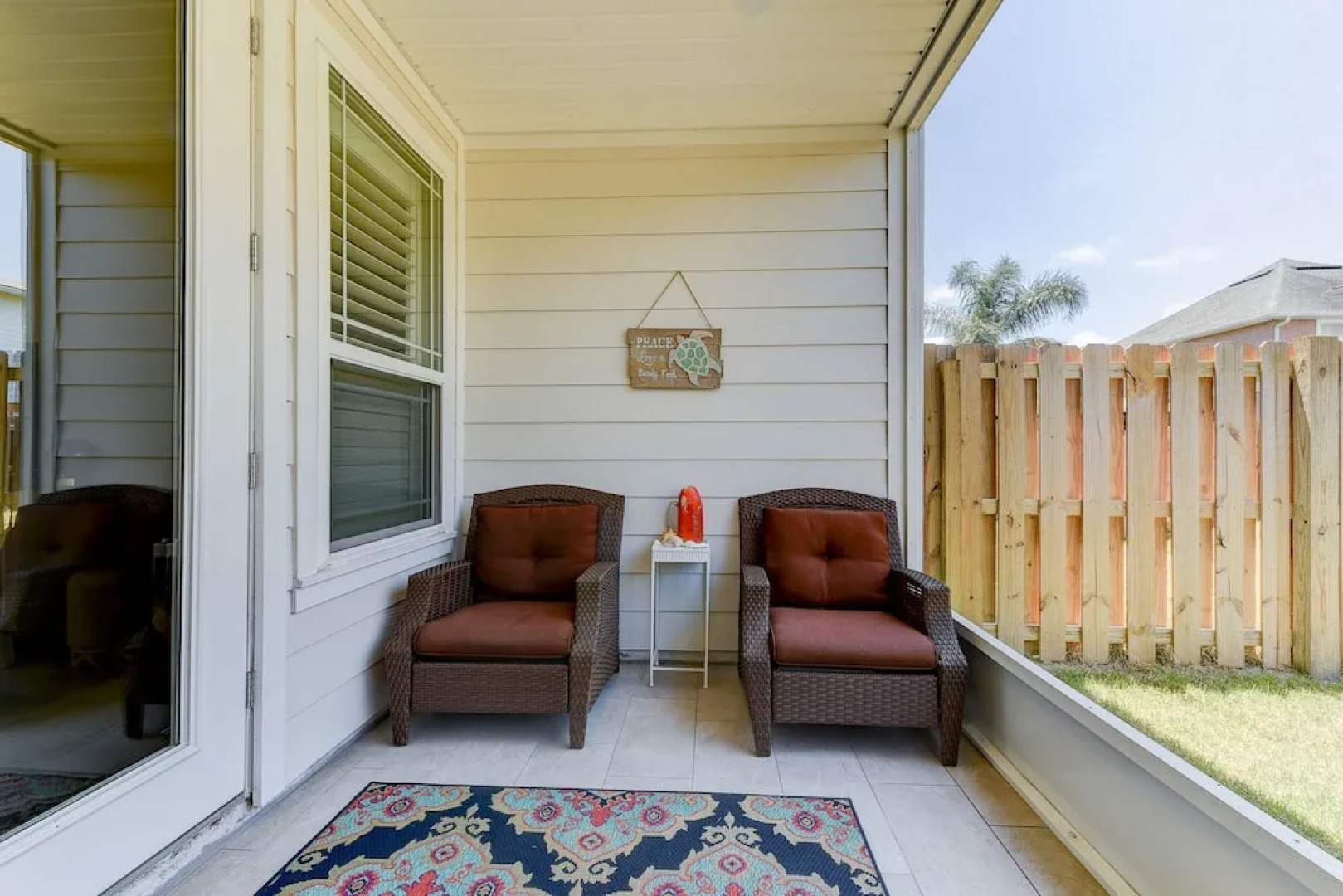 Beachykeen by Vtrips