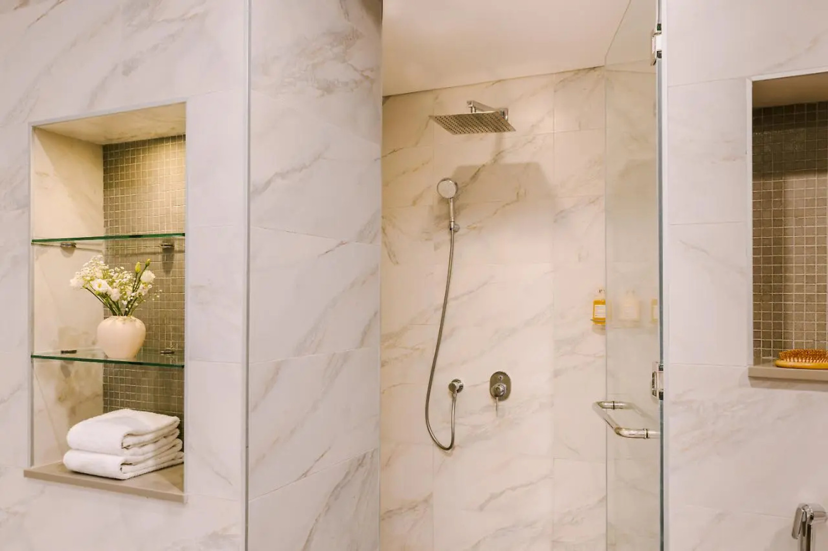 Sonder Downtown Towers Apartments