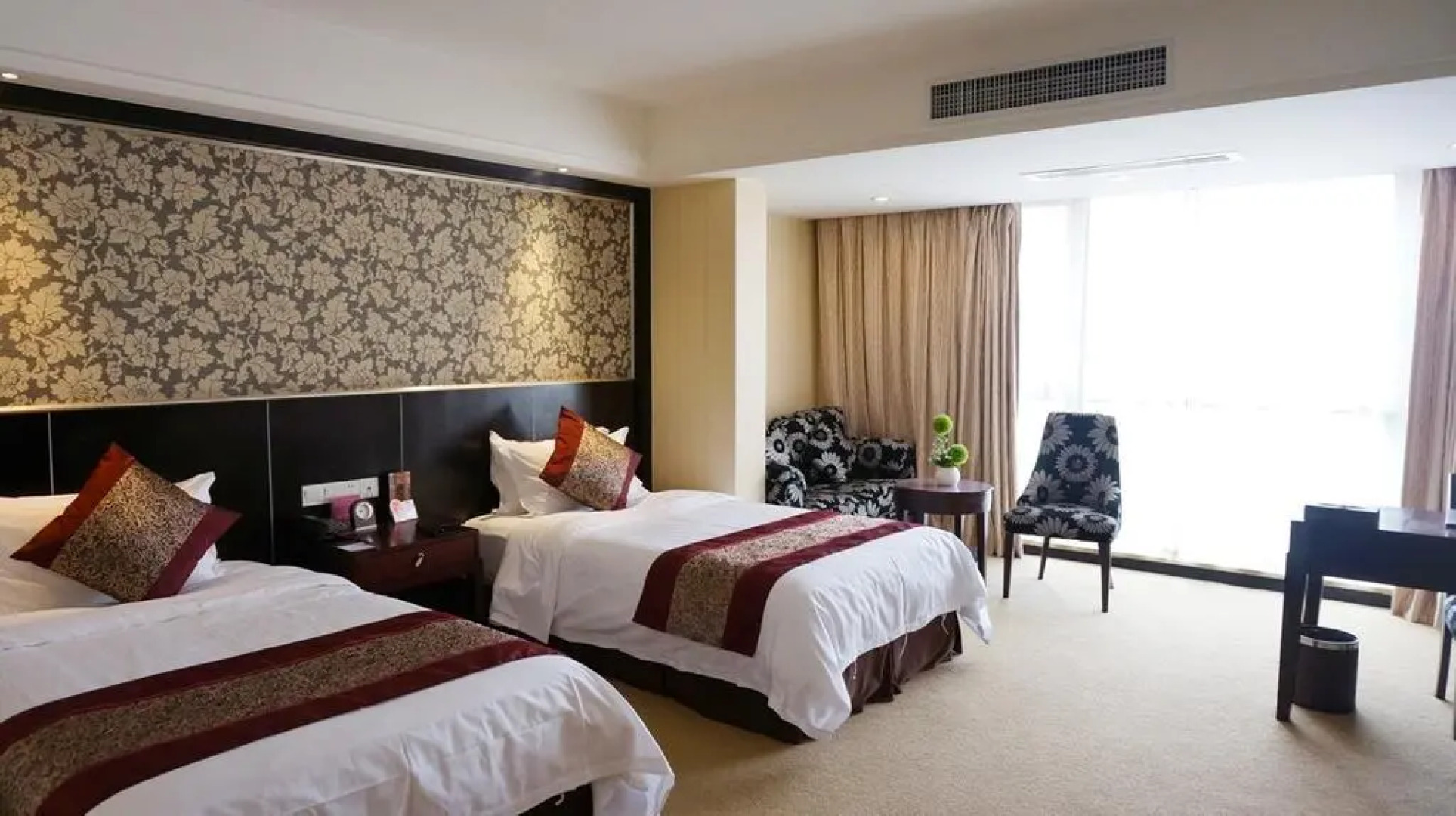 Zhaorui International Hotel Wuhan