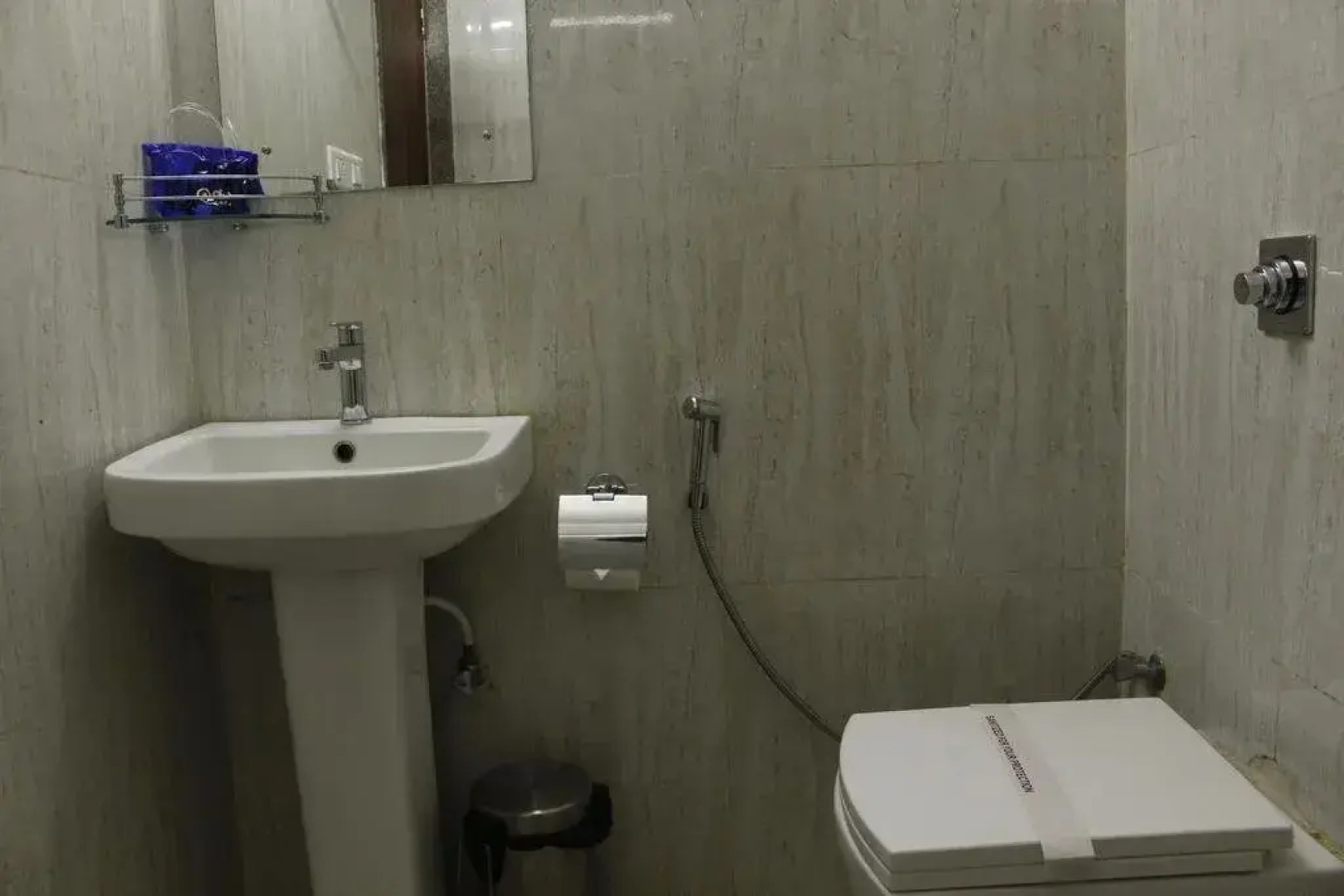 OYO Premium Old Station Road Bhubaneswar 4