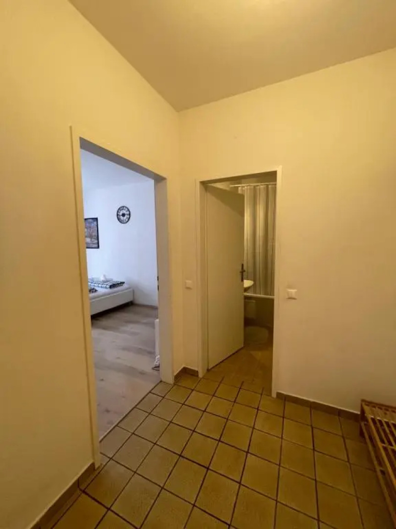 Hostel Lovely rooms in the city center of Villach, shared Bathroom, windows to corridor