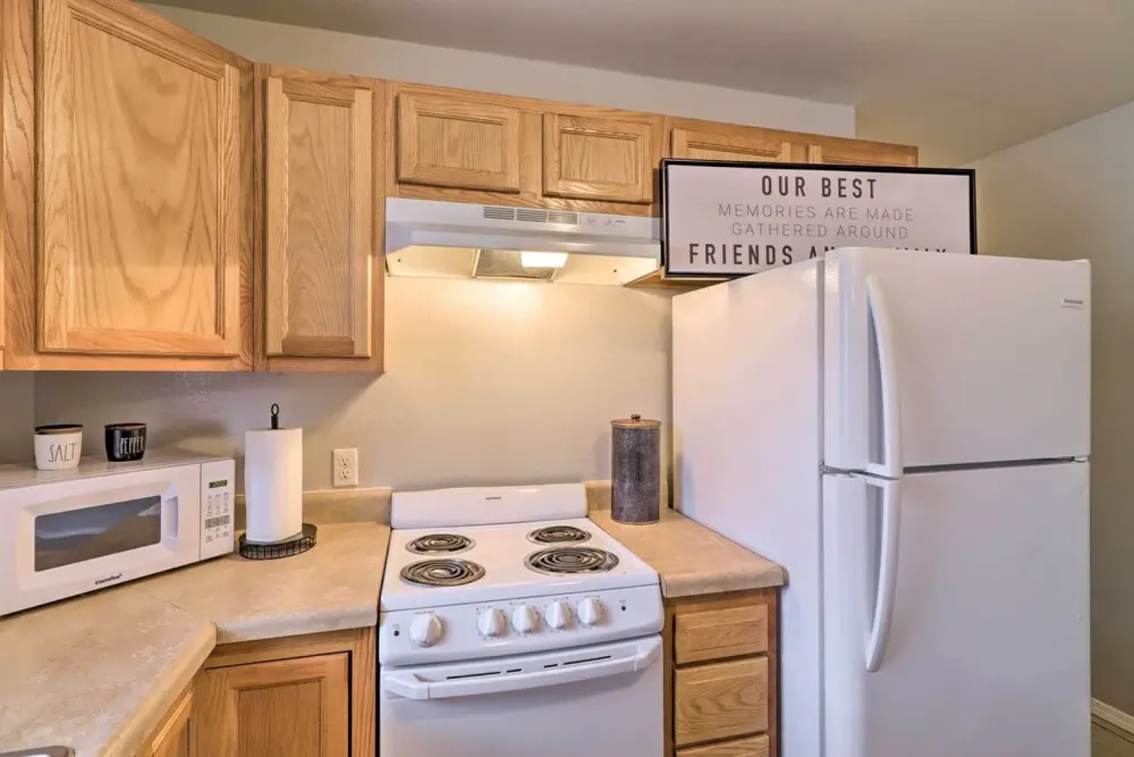 Cozy West Plains Home Near Shopping & Dining!