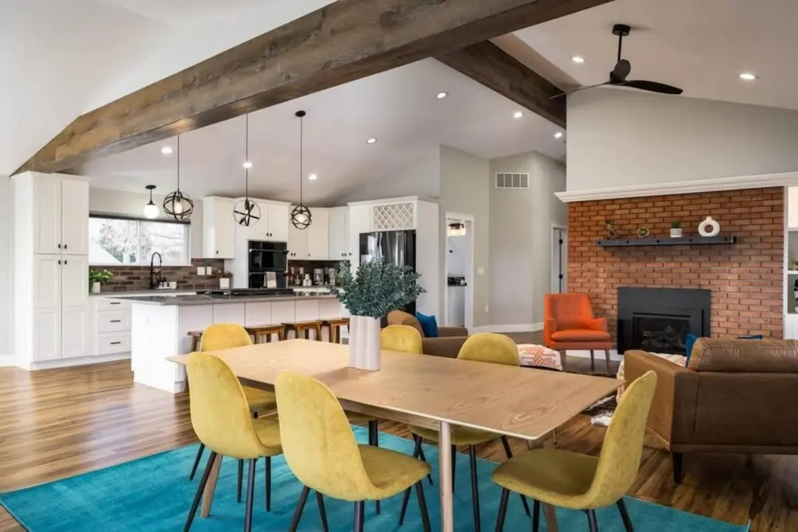 Mountain view Home Spacious Hot Tub Accessible