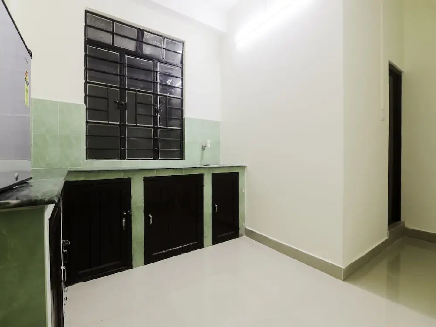 OYO 18759 Nirvana Guest House