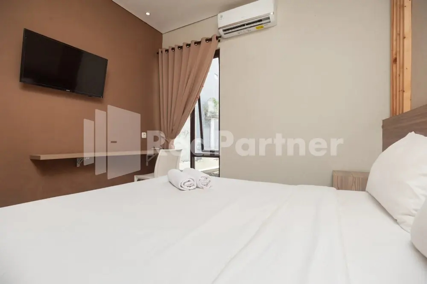 Urbanview Syariah Caseira Citra Raya