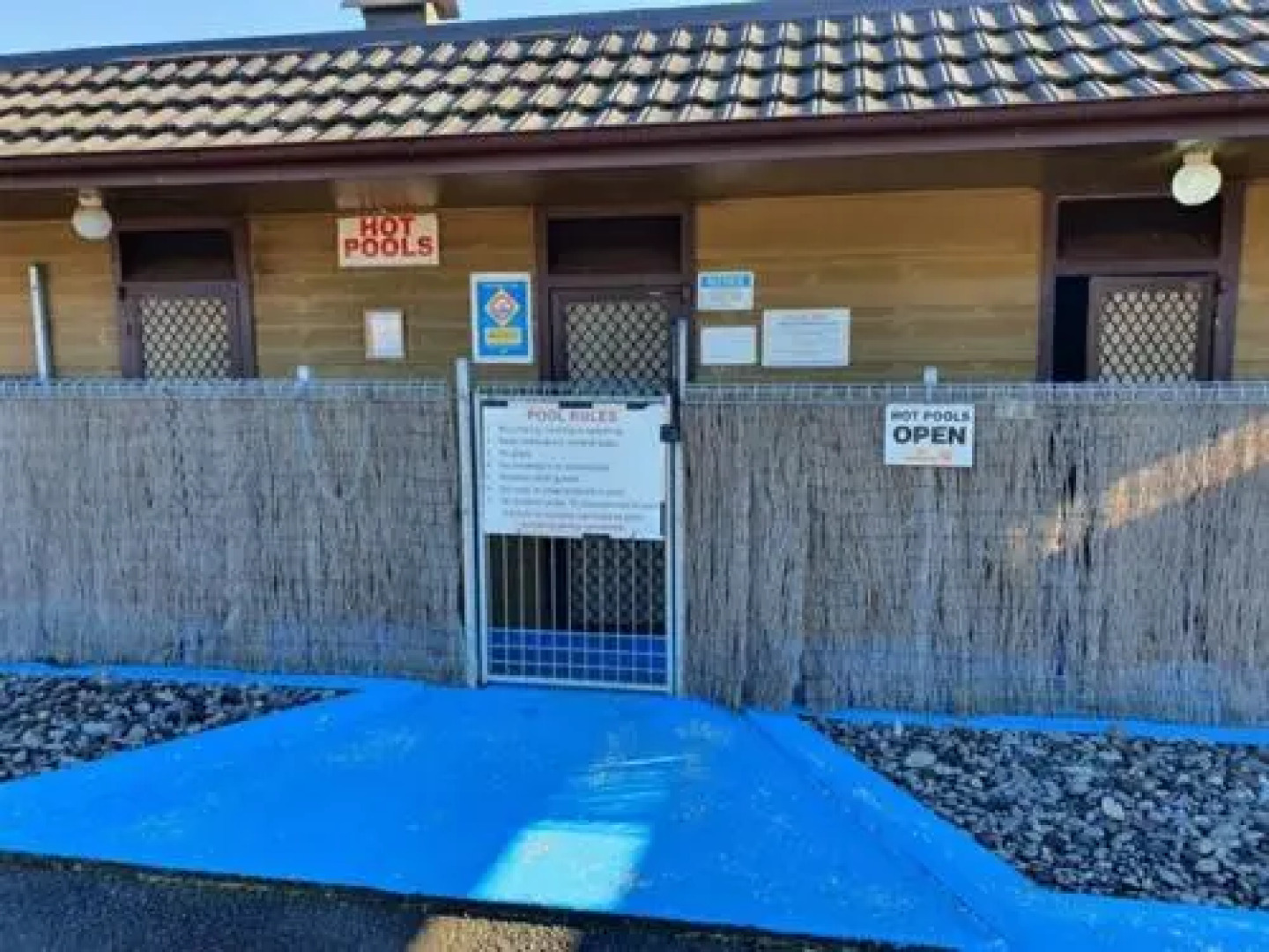 Oasis Motel & Holiday Park