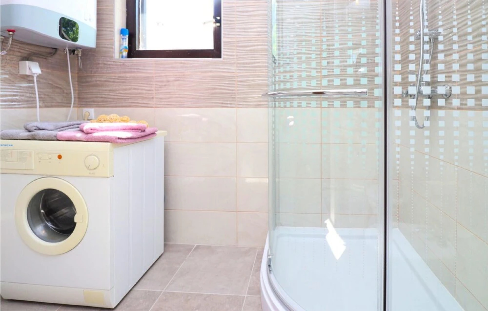 Amazing Home in Blato na Cetini With Wifi and 3 Bedrooms