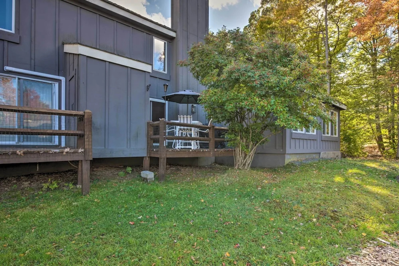 1 Mi to Jack Frost Ski Resort: Water-view Retreat