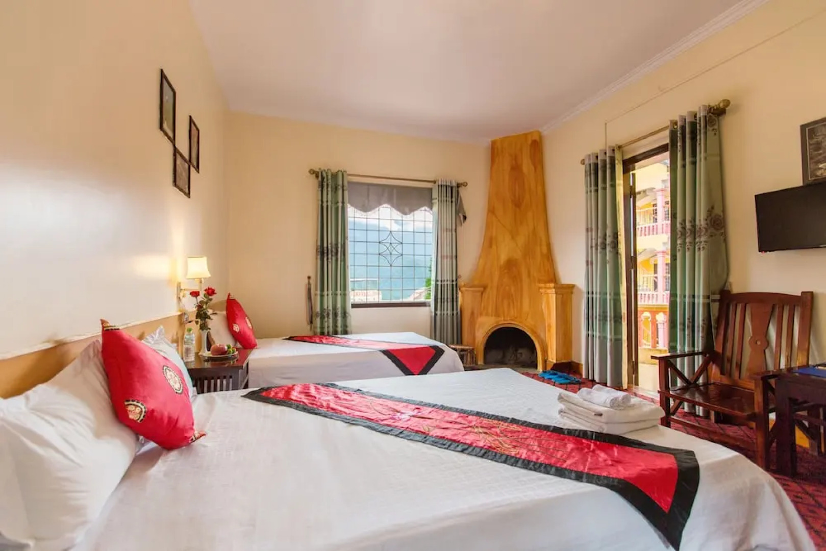 Auberge Dang Trung Hotel