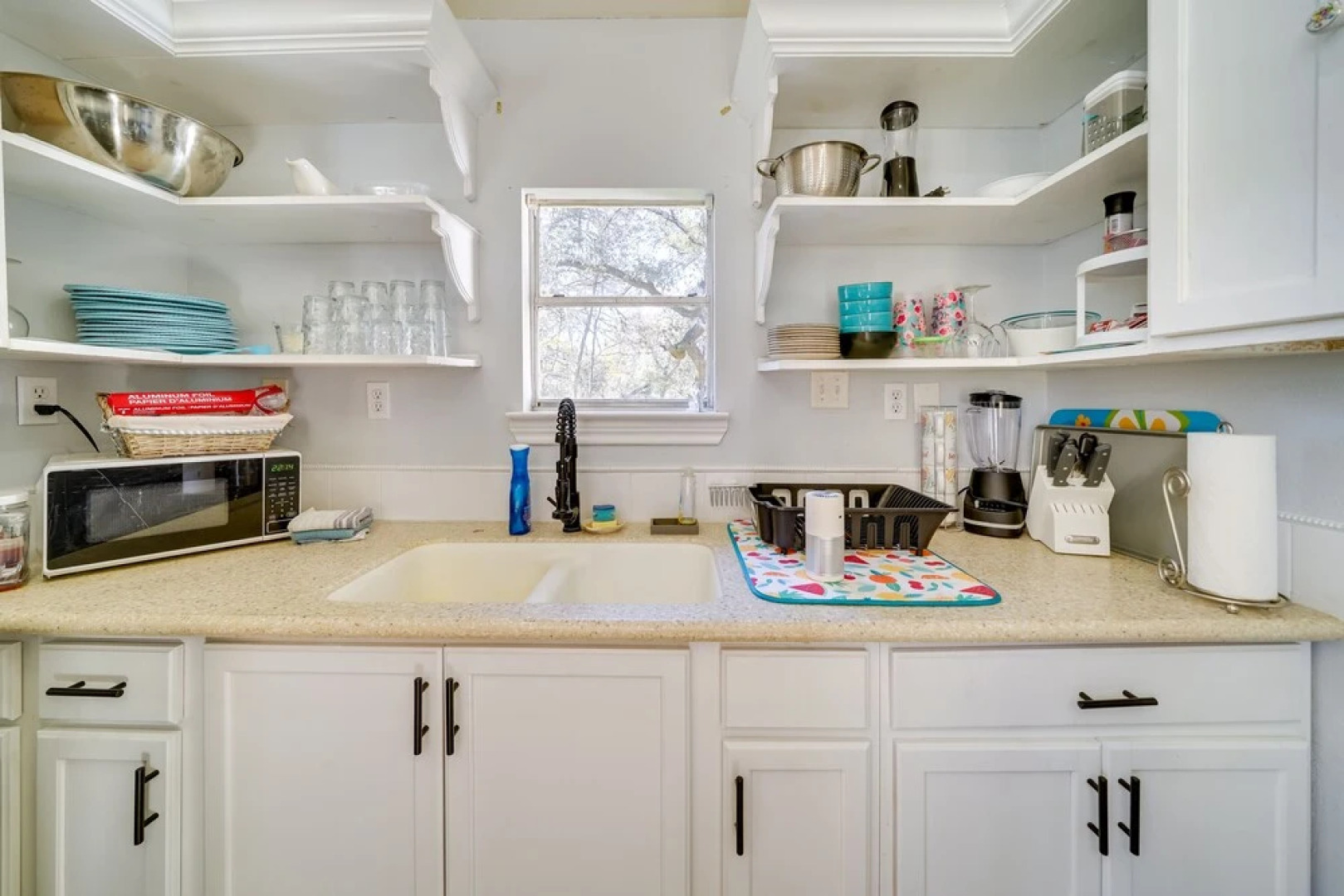 Cozy Bandera Cottage w/ Medina River Access!