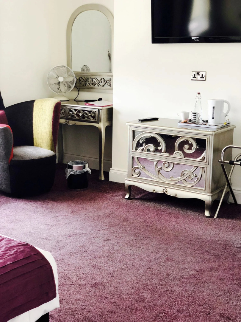 Ship Leopard Hotel – No Children