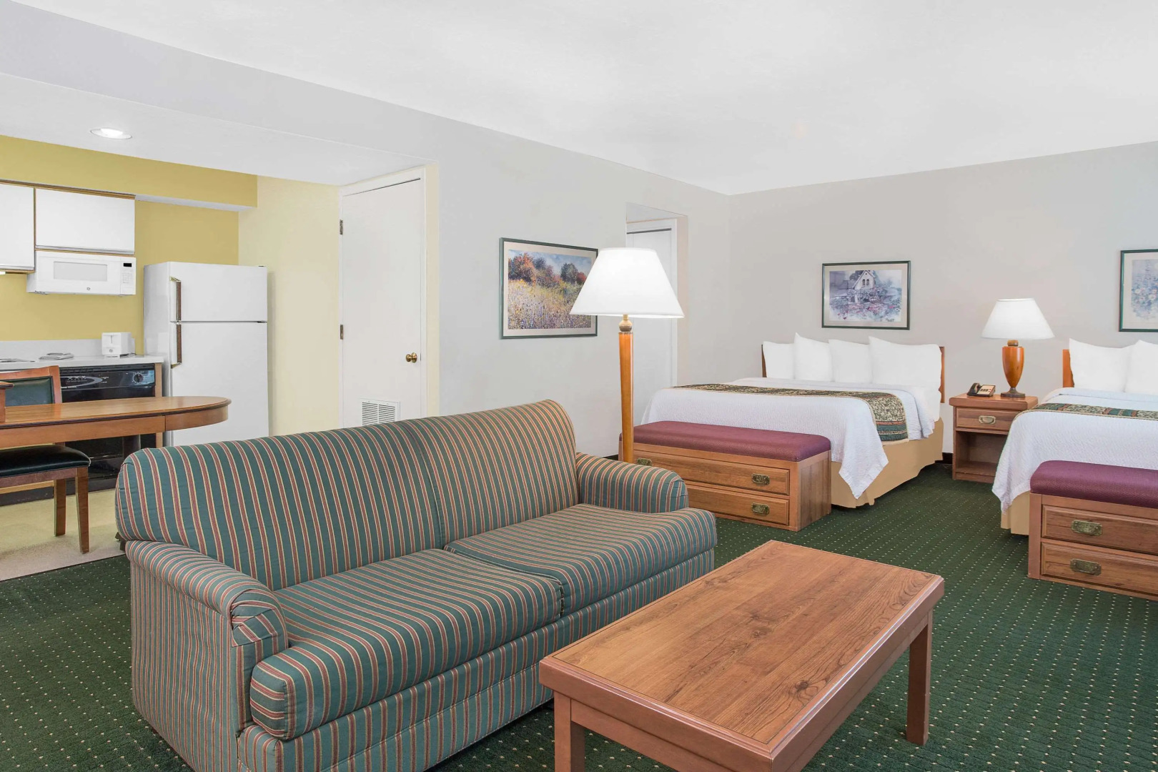 Hawthorn Extended Stay by Wyndham Green Bay