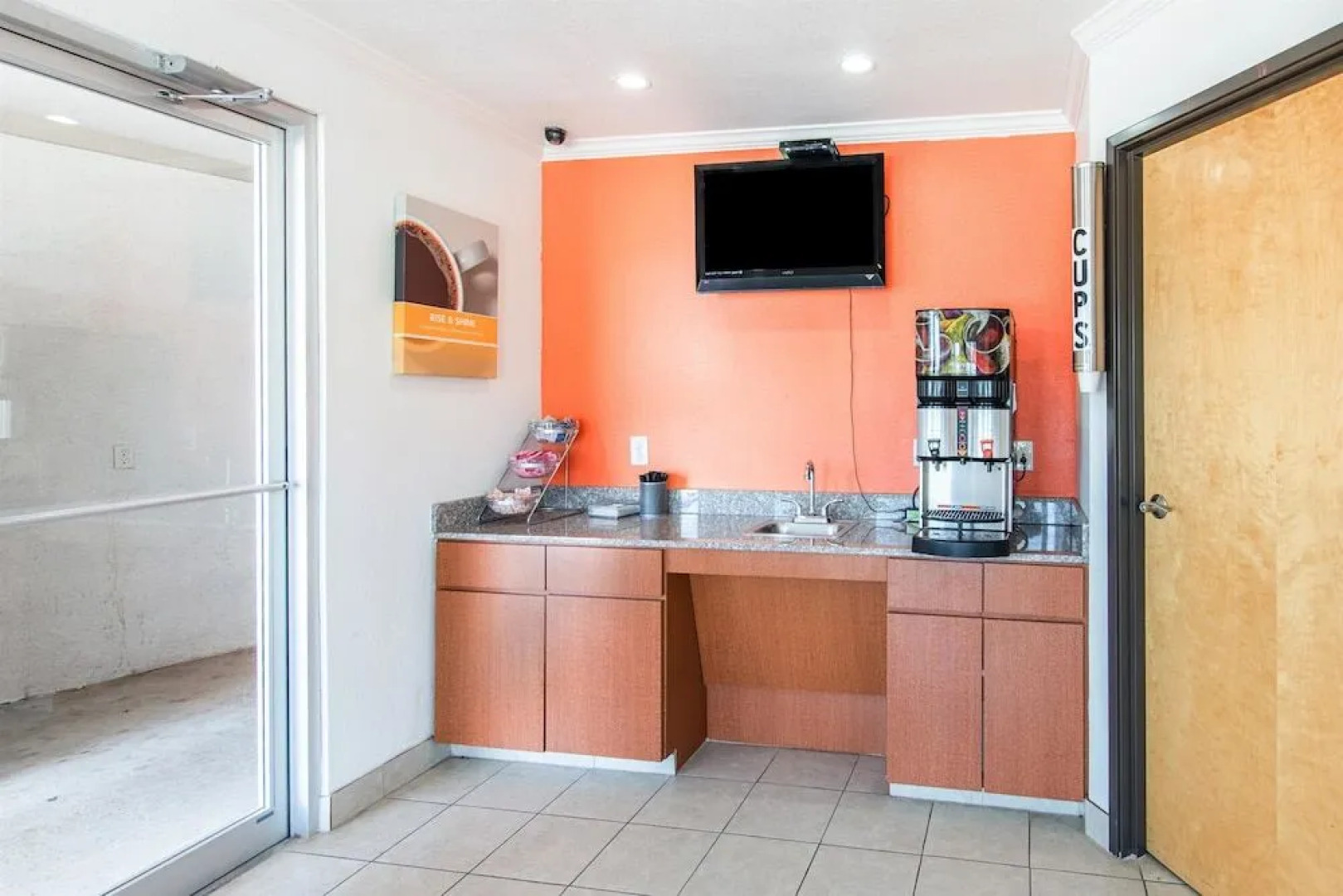 Motel 6 Hutchins, TX