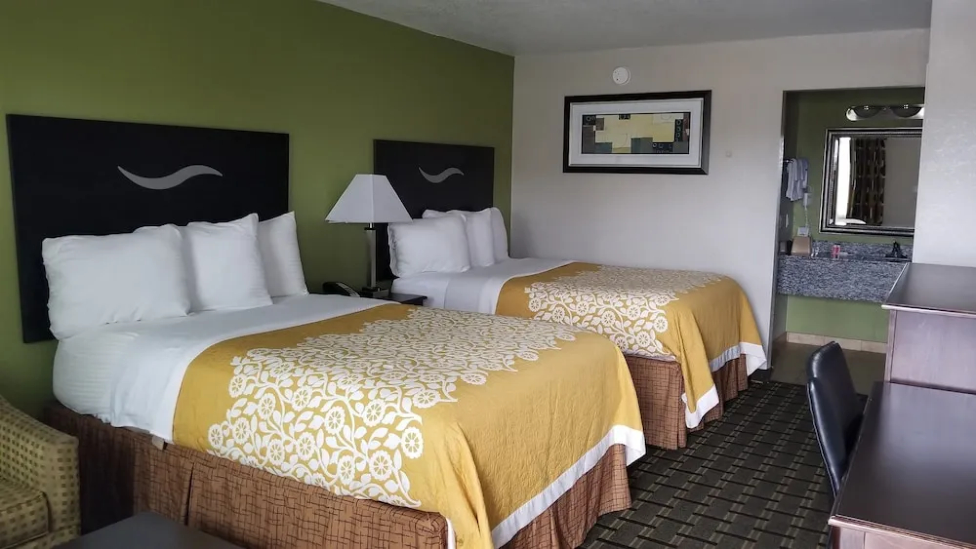 Days Inn By Wyndham West Memphis, Ar
