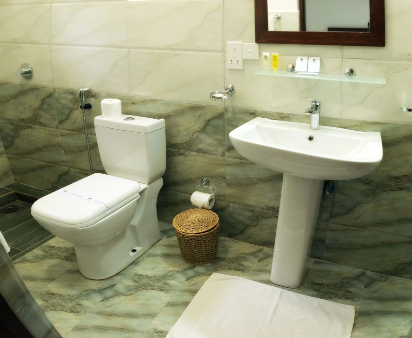 Camellia Resort and Spa