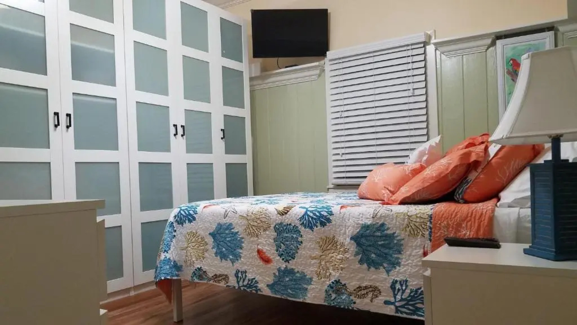 Downtown Whimsical Zen Paradise Pool, Tiki Bar, 2 Blks From Atlantic Ave Delray