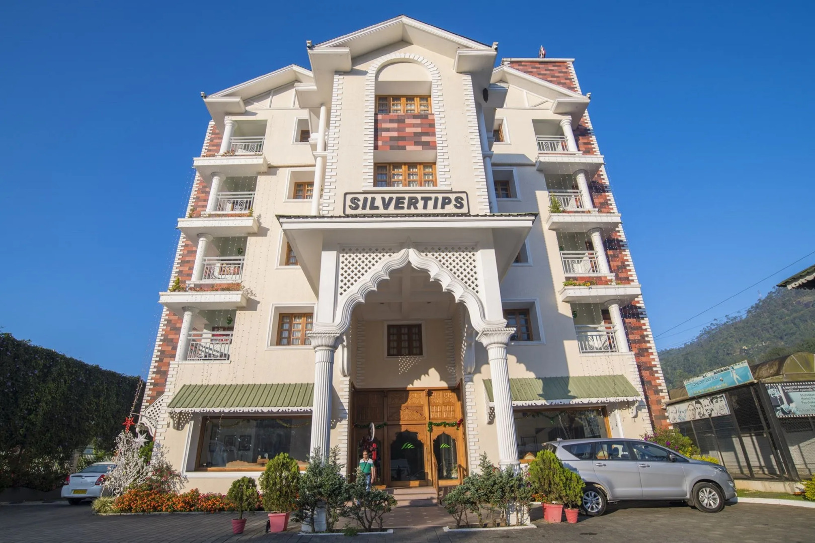 The Silvertips Munnar