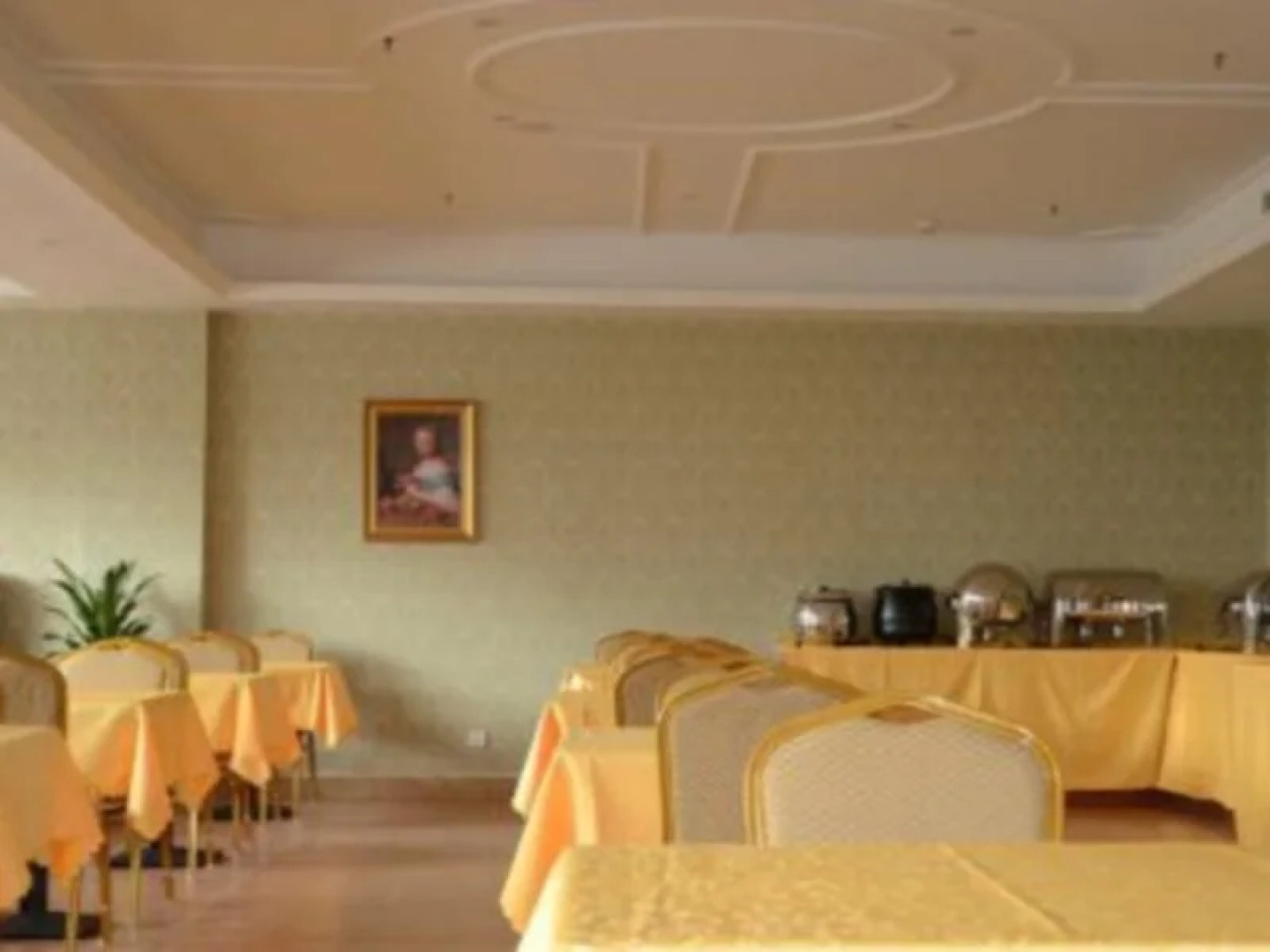 Vienna Hotel Chongqing Changshengqiao Subway Station Branch